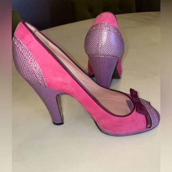 Authentic Marc Jacob’s Peep Toe Pumps - Picture 4 of 8